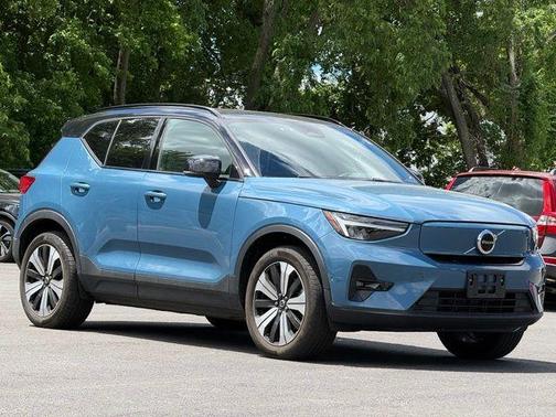 Fjord Blue Metallic 2023 Volvo XC40 Recharge Pure Electric Twin Plus