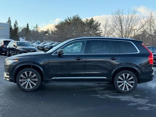 2023 Volvo XC90 B6 Plus 7-Seater