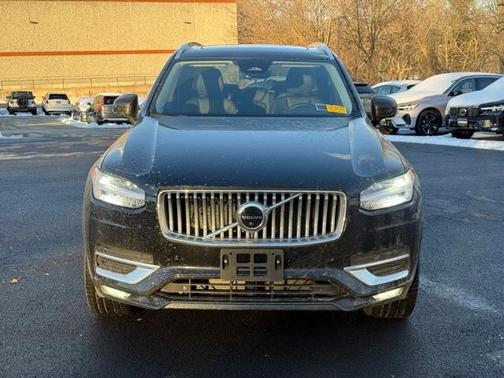 2023 Volvo XC90 B6 Plus 7-Seater
