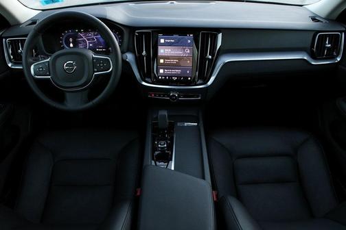 2025 Volvo S60 B5 Core