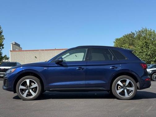 2022 Audi Q5 45 S line quattro Premium