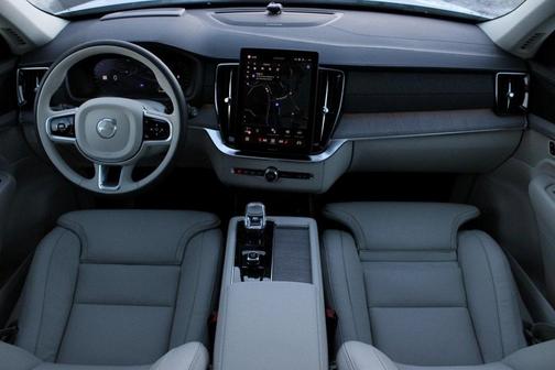 2026 Volvo XC90 B6 Ultra 7-Seater