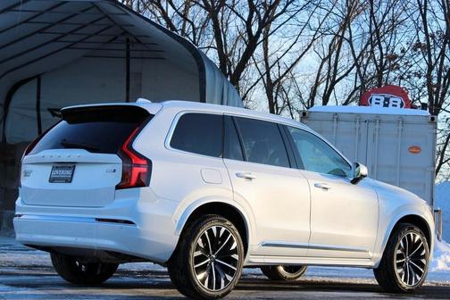 2026 Volvo XC90 B6 Ultra 7-Seater