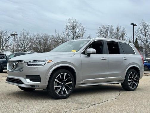2024 Volvo XC90 B5 Plus Bright Theme