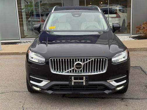 2023 Volvo XC90 B6 Plus 7-Seater