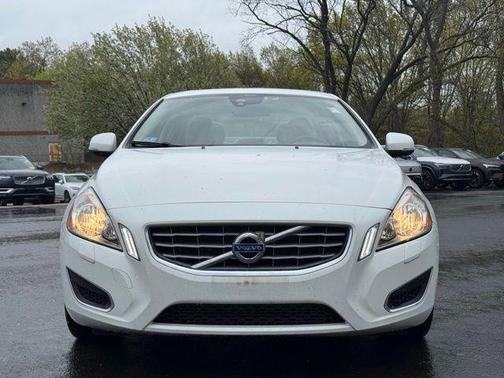 Ice White 2013 Volvo S60 T5