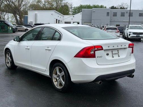 Ice White 2013 Volvo S60 T5