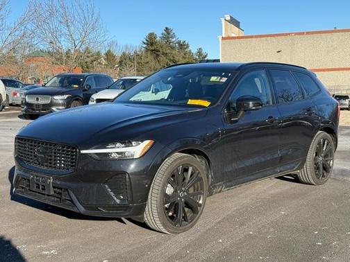 2025 Volvo XC60 Plug-In Hybrid T8 Ultra Black Edition