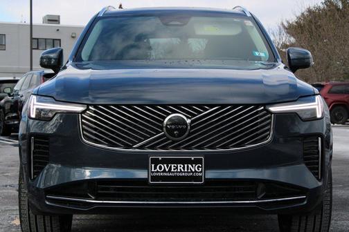 2025 Volvo XC90 B6 Plus 7-Seater