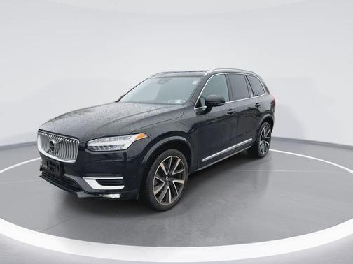 Onyx Black Metallic 2023 Volvo XC90 B5 Plus