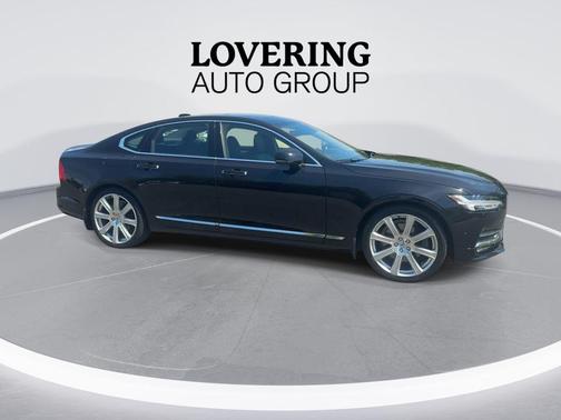 Onyx Black Metallic 2017 Volvo S90 T6 Inscription