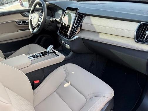 2026 Volvo XC90 B5 Plus 7-Seater