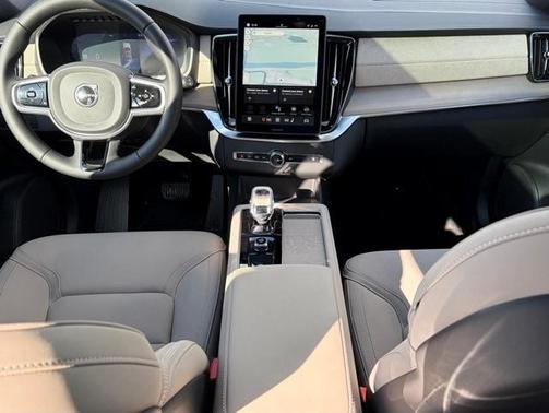 2026 Volvo XC90 B5 Plus 7-Seater