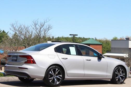 2025 Volvo S60 B5 Core