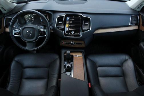 2022 Volvo XC90 Recharge Plug-In Hybrid T8 Inscription Expression Extended Range 6P