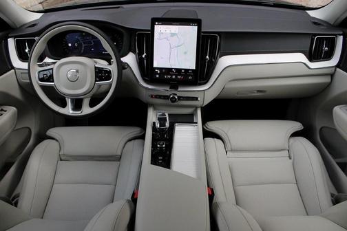 2026 Volvo XC60 B5 Ultra