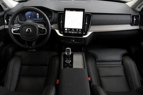 2025 Volvo XC90 Plug-In Hybrid T8 Ultra 7-Seater
