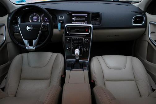 2013 Volvo S60 T5 Premier