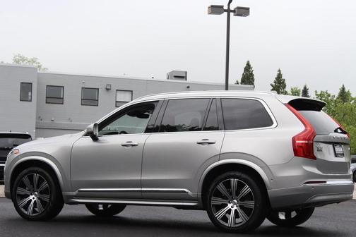 2024 Volvo XC90 B5 Plus Bright Theme