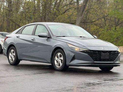 Electric Shadow 2023 Hyundai ELANTRA SE