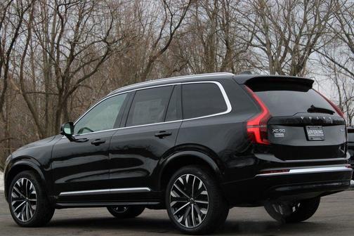2026 Volvo XC90 B6 Plus 7-Seater