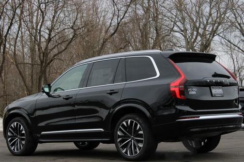 2026 Volvo XC90 B6 Plus 7-Seater