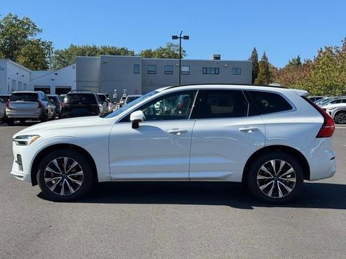 2023 Volvo XC60 B5 Core