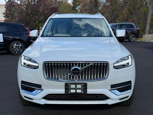 2024 Volvo XC90 Recharge Plug-In Hybrid T8 Plus Bright Theme 7 Passenger