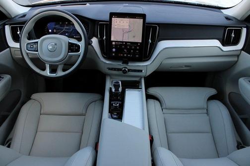 2026 Volvo XC60 B5 Ultra