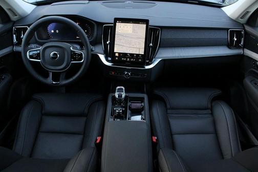 2026 Volvo XC90 B6 Ultra 7-Seater