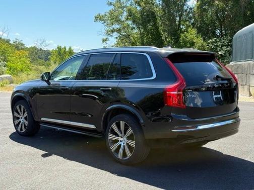 2024 Volvo XC90 B6 Ultimate Bright Theme 6-Seater