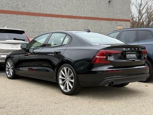 2019 Volvo S60 T5 Momentum