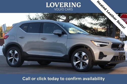 2025 Volvo XC40 B5 Core Bright Theme