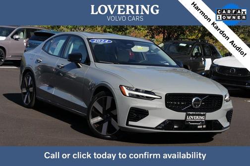 2024 Volvo S60 Recharge Plug-In Hybrid T8 Plus Dark Theme