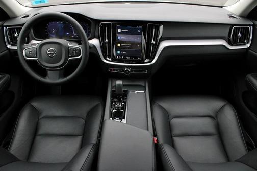 2025 Volvo S60 B5 Core