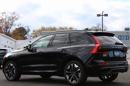 2026 Volvo XC60 Plug-In Hybrid T8 Plus