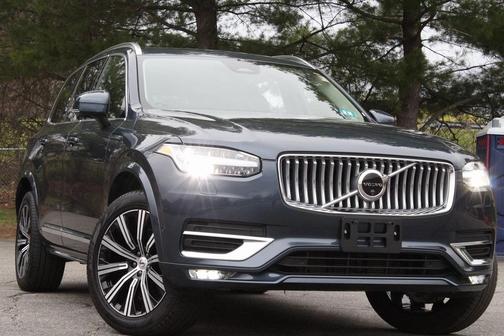 2024 Volvo XC90 B5 Plus Bright Theme