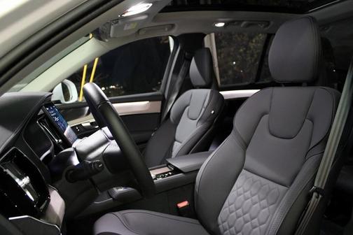 2026 Volvo XC90 B6 Plus 6-Seater