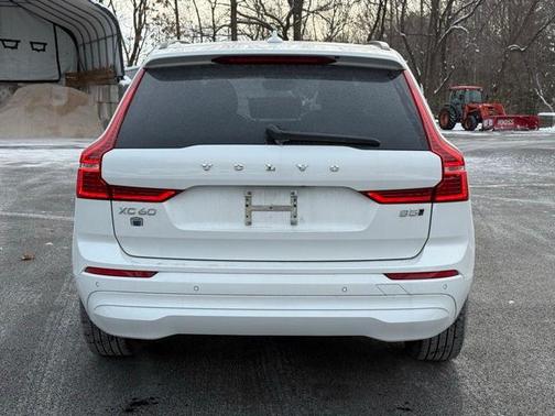 2023 Volvo XC60 B5 Core