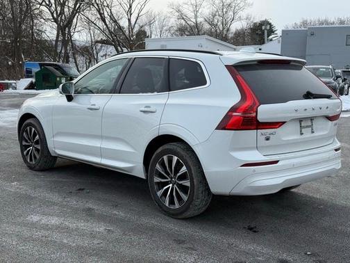 2023 Volvo XC60 B5 Core