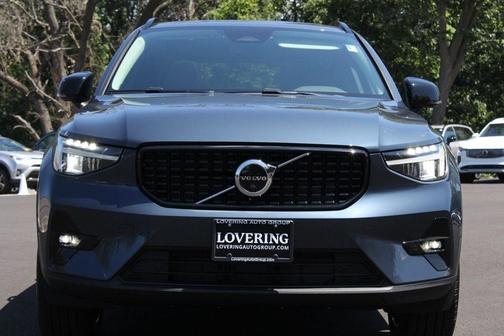 2026 Volvo XC40 B5 Plus