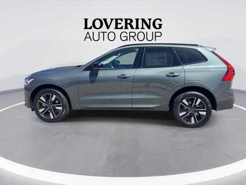 Forest Green 2026 Volvo XC60 B5 Plus