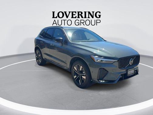 Forest Green 2026 Volvo XC60 B5 Plus