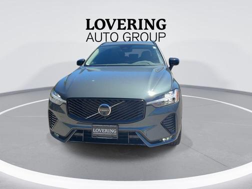 Forest Green 2026 Volvo XC60 B5 Plus