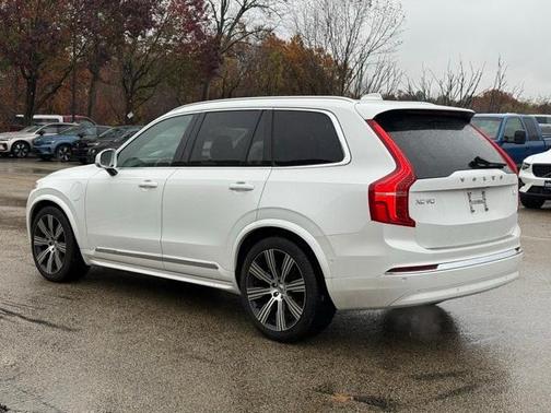 2024 Volvo XC90 Recharge Plug-In Hybrid T8 Ultimate Bright Theme 7-Seater
