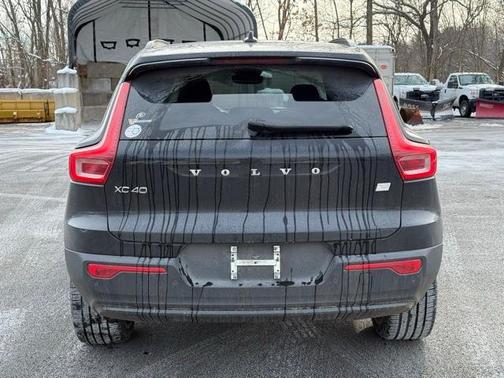 2024 Volvo XC40 Recharge Pure Electric Twin Plus