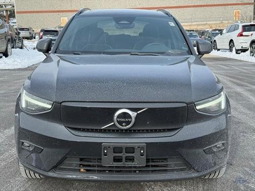 2024 Volvo XC40 Recharge Pure Electric Twin Plus