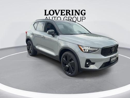 Vapour Grey 2026 Volvo XC40 B5 Ultra Black Edition