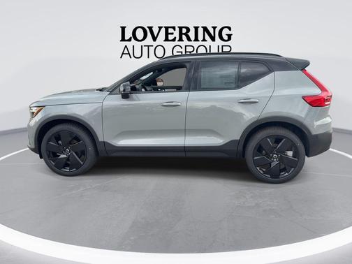 Vapour Grey 2026 Volvo XC40 B5 Ultra Black Edition