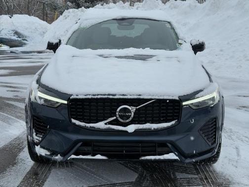2025 Volvo XC60 Plug-In Hybrid T8 Ultra